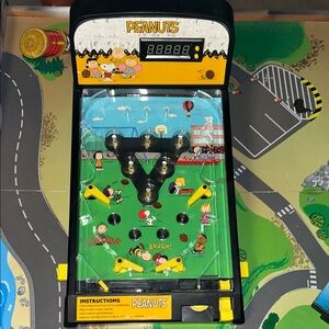 Peanuts Pinball Game - Black, Yellow, and Green